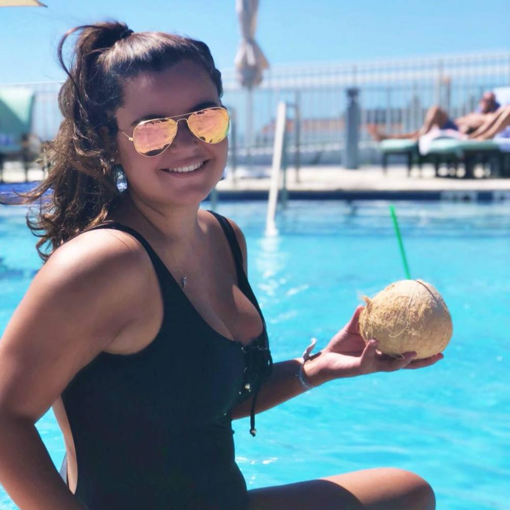 Meet your Posher, Tori